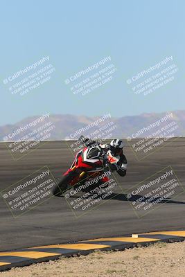 media/Nov-06-2023-Moto Forza (Mon) [[ce023d0744]]/3-Intermediate Group/Session 2 (Bowl)/